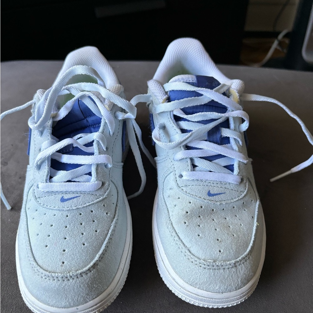 Nike Air Force One - Picture 5 of 5